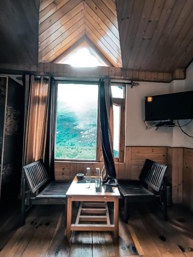Throttle Shrottle Moto Hostel Manāli Екстериор снимка