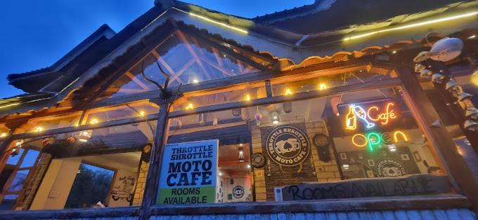 Throttle Shrottle Moto Hostel Manāli Екстериор снимка
